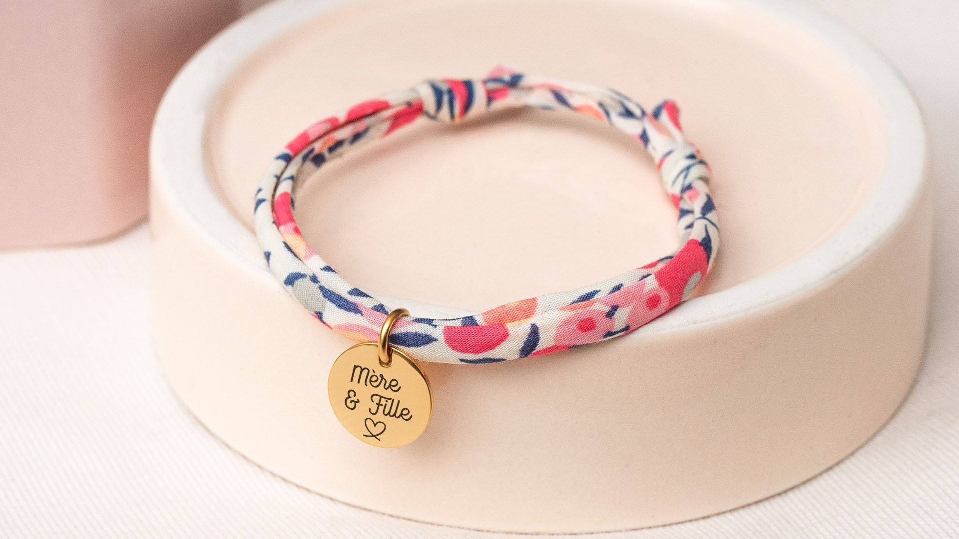 Idée cadeau mère fille : Le bracelet Liberty à offrir