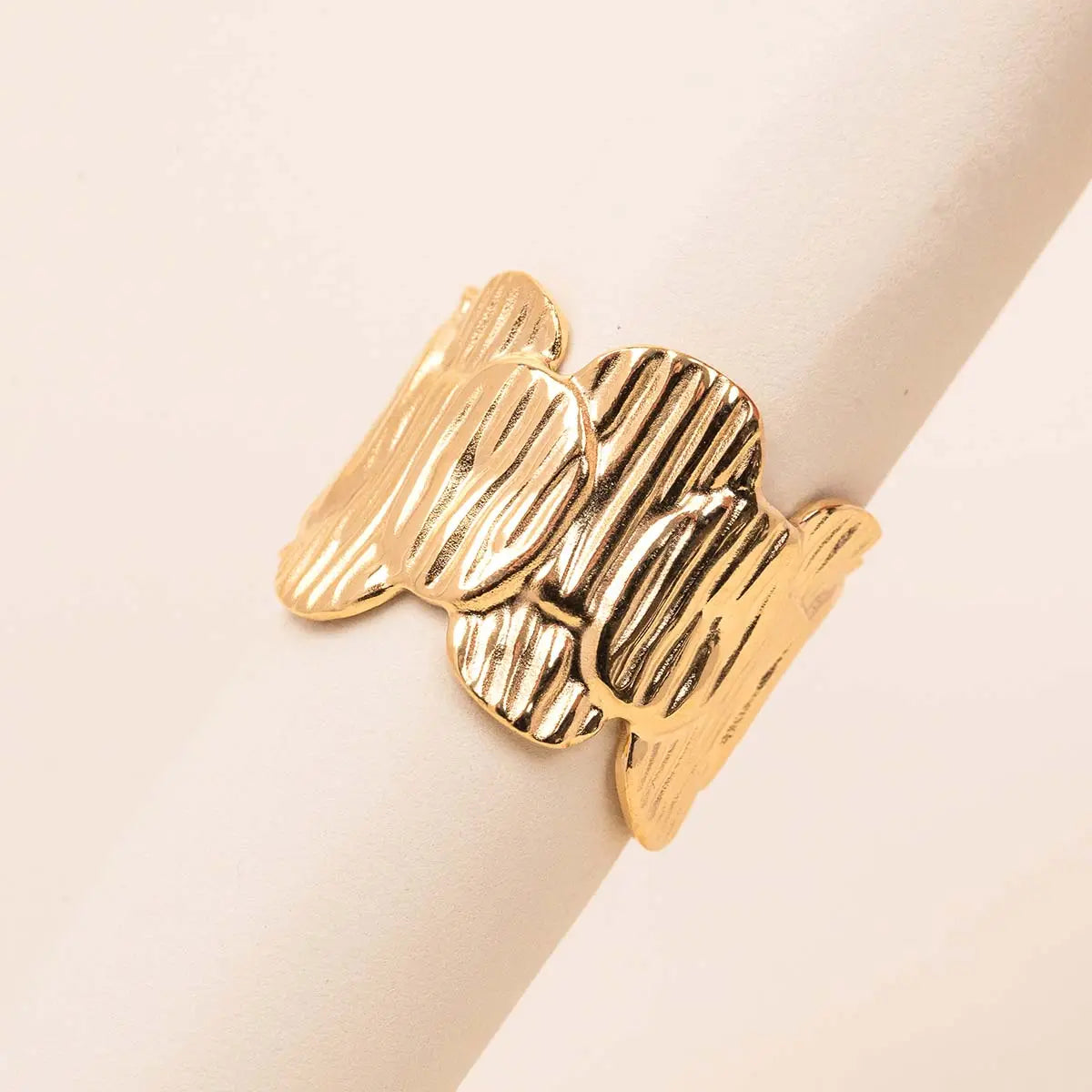 Bague texturée - Estelle - Acier doré