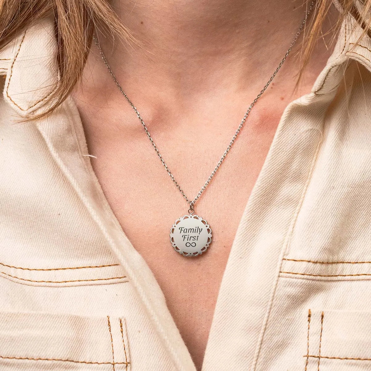 Collier médaille rosace à personnaliser - Acier