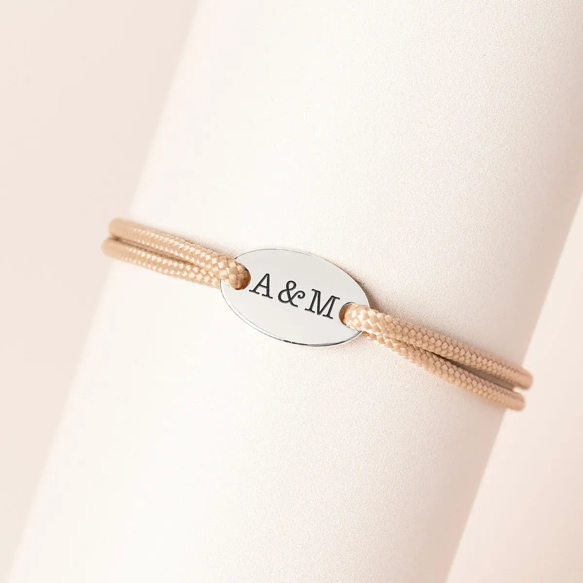 Bracelet cordon médaille ovale à personnaliser - Acier