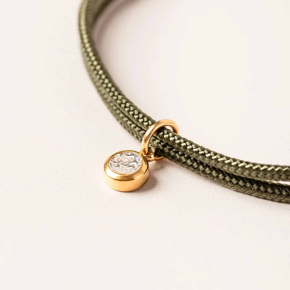 Bracelet femme cordon avec pierre de naissance - Doré