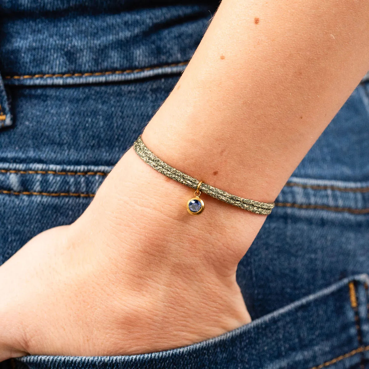 Bracelet femme cordon scintillant avec pierre de naissance - Doré